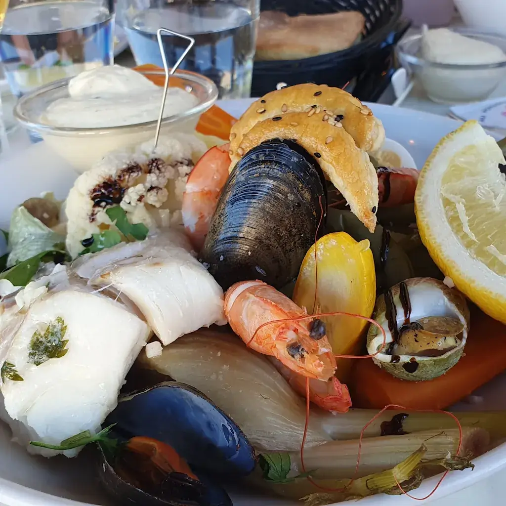 Aux Bons Sens - Le Restaurant de la Poissonnerie_Saint-Victoret_slider_image_3