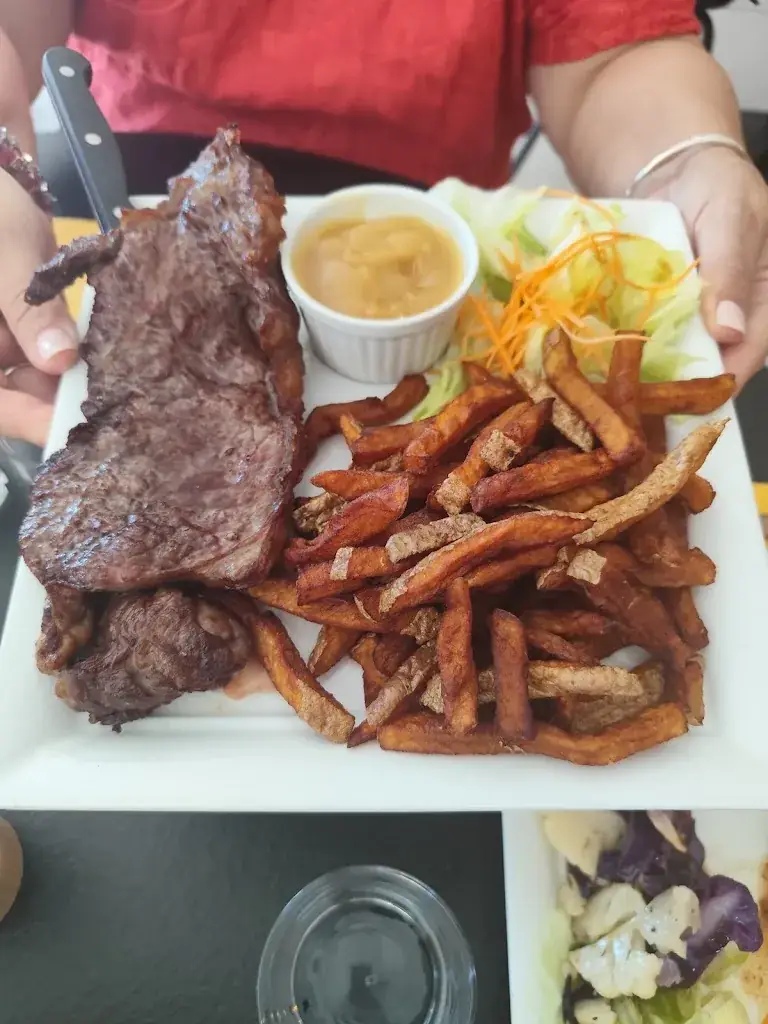 sandrine ca*_Chez Ginette_Saint-Victoret_review