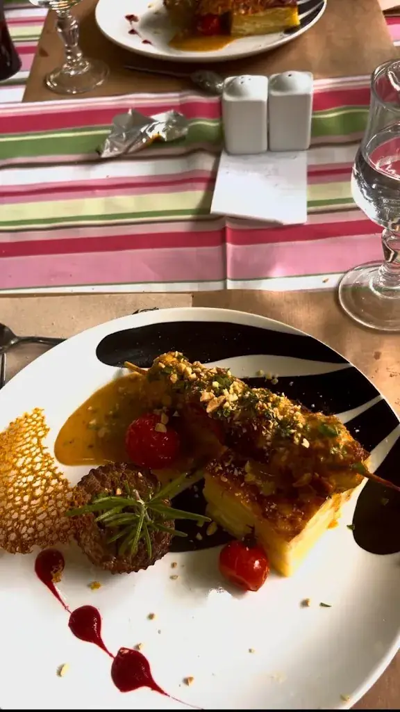 Laura Jaldin_La Crémaillère_Saint-Victoret_recensione