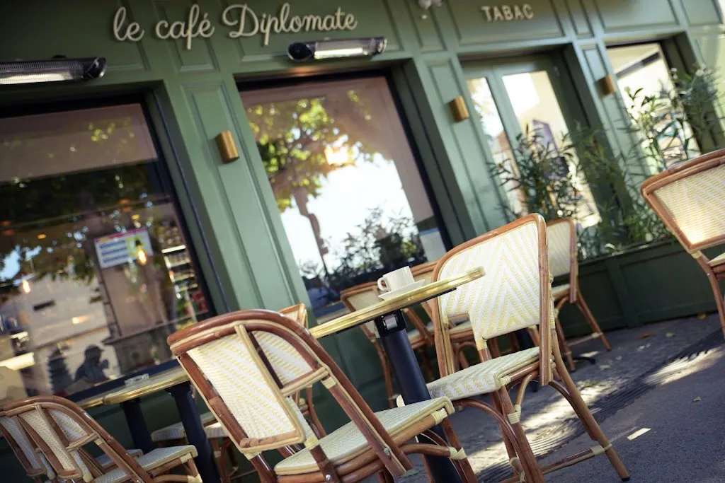 Le Café Diplomate_Saint-Victoret_slider_image_1