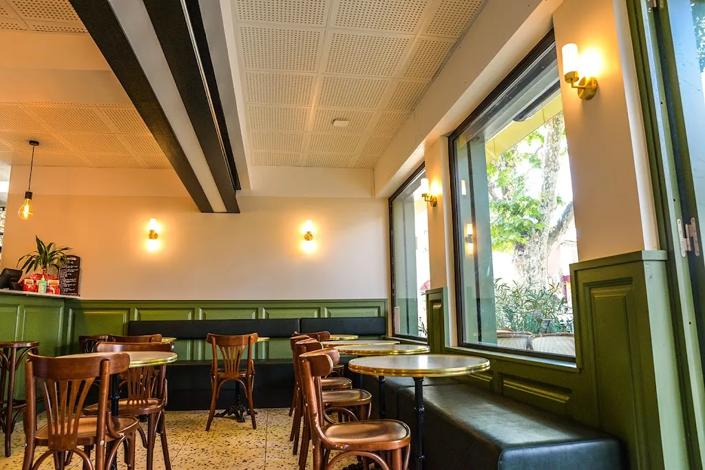 Le Café Diplomate_Saint-Victoret_slider_image_2