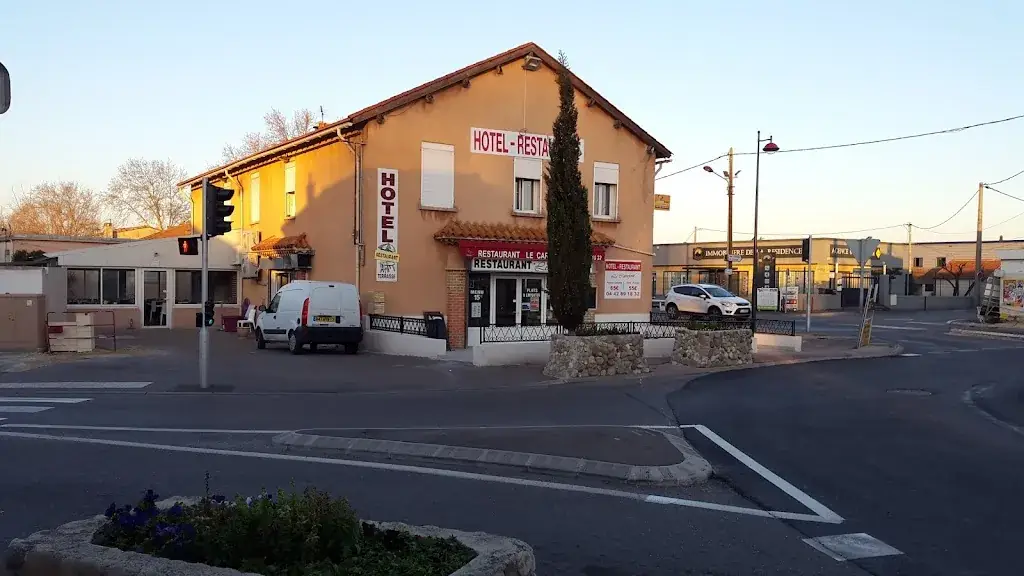 Le Carrefour restaurant in Saint-Victoret