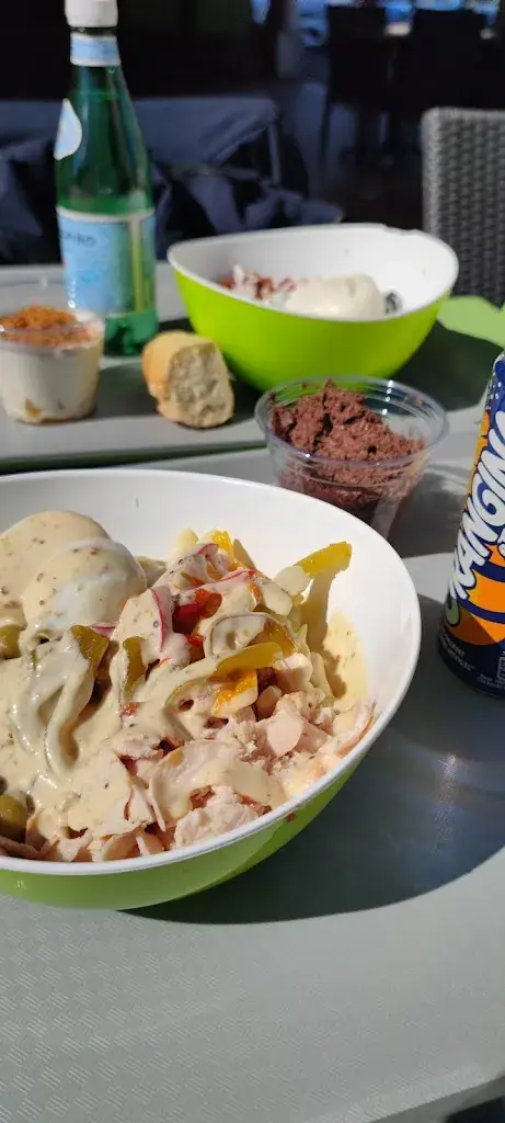 Jean-Christophe DUVIVIER_L'option, bar à salade & plus_Saint-Victoret_review