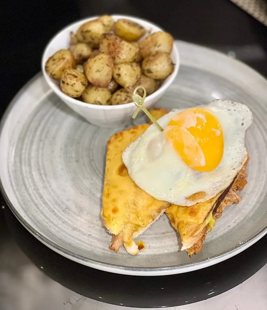 Iki Guys Salon de Provence | Restaurant, Glaces, Brunch and Cosy Place Restaurant in Salon-de-Provence