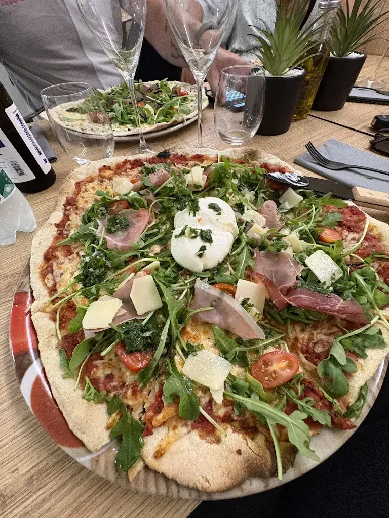 Caroline_La Luna_Salernes_review