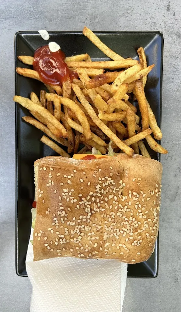 Menu_Les Ptits Chachi_Salernes_image_2