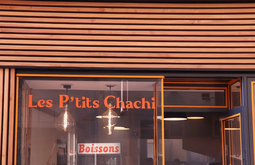 Les Ptits Chachi restaurant in Salernes