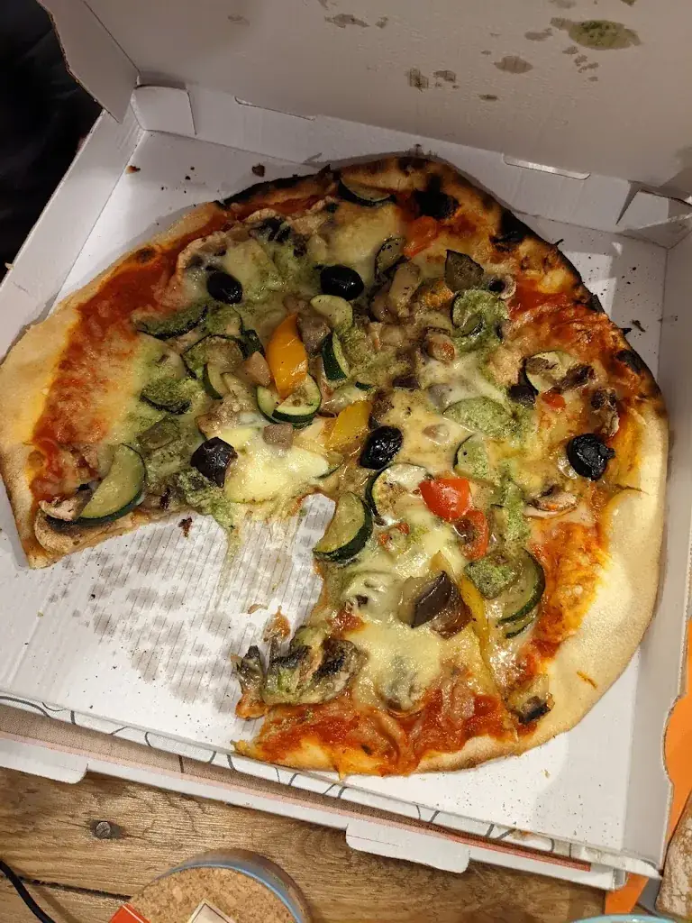 Menu_Pizza Dan_Sarrians_immagine_3
