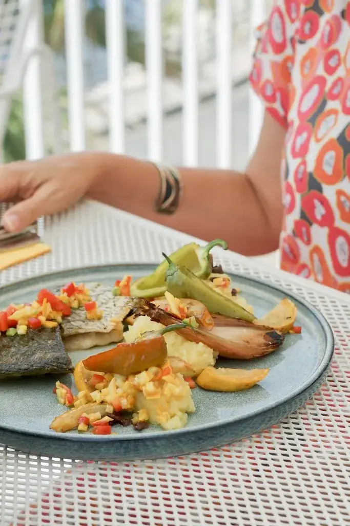 Le Cabanon_Sausset-les-Pins_slider_image_3