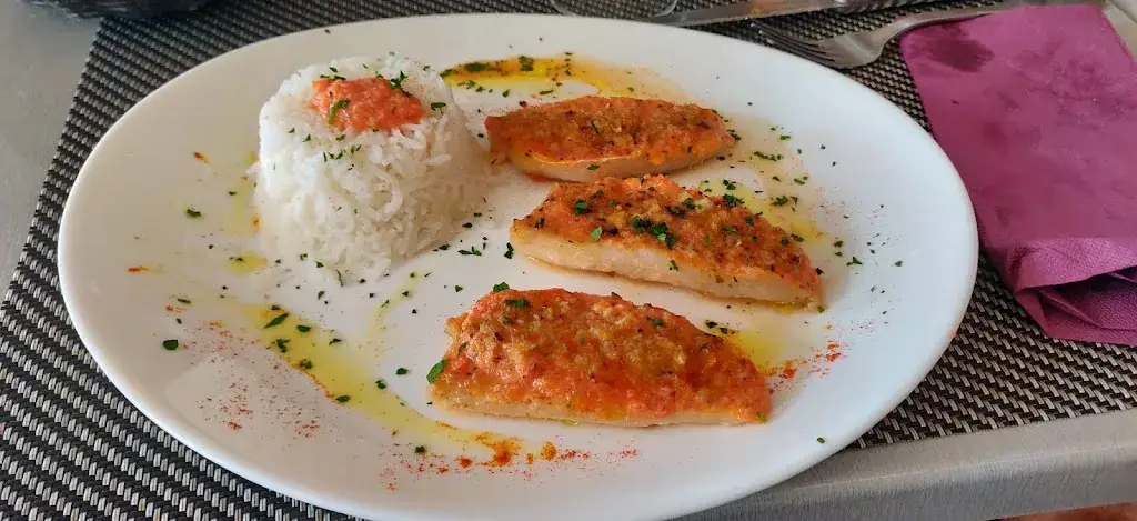 Andrea F_L'Amphore_Sausset-les-Pins_review