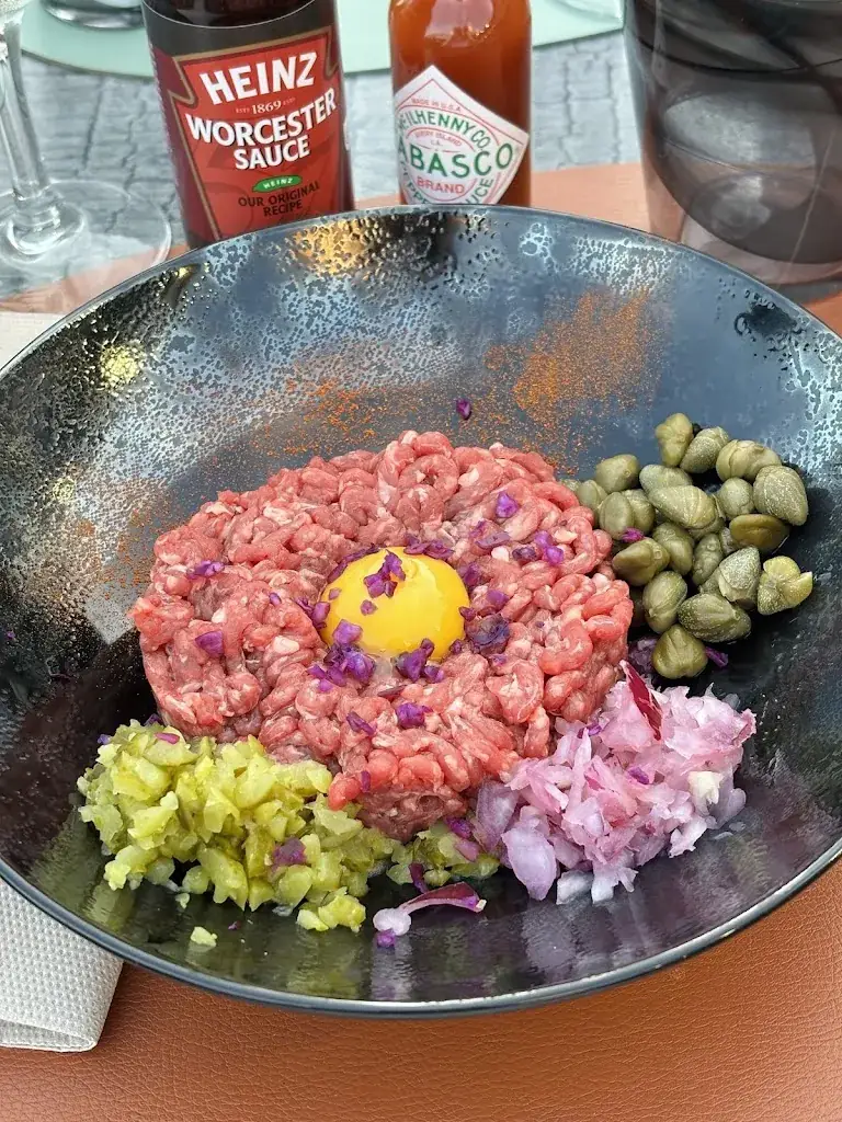 Yannic Fréson_L' Océan_Sausset-les-Pins_review