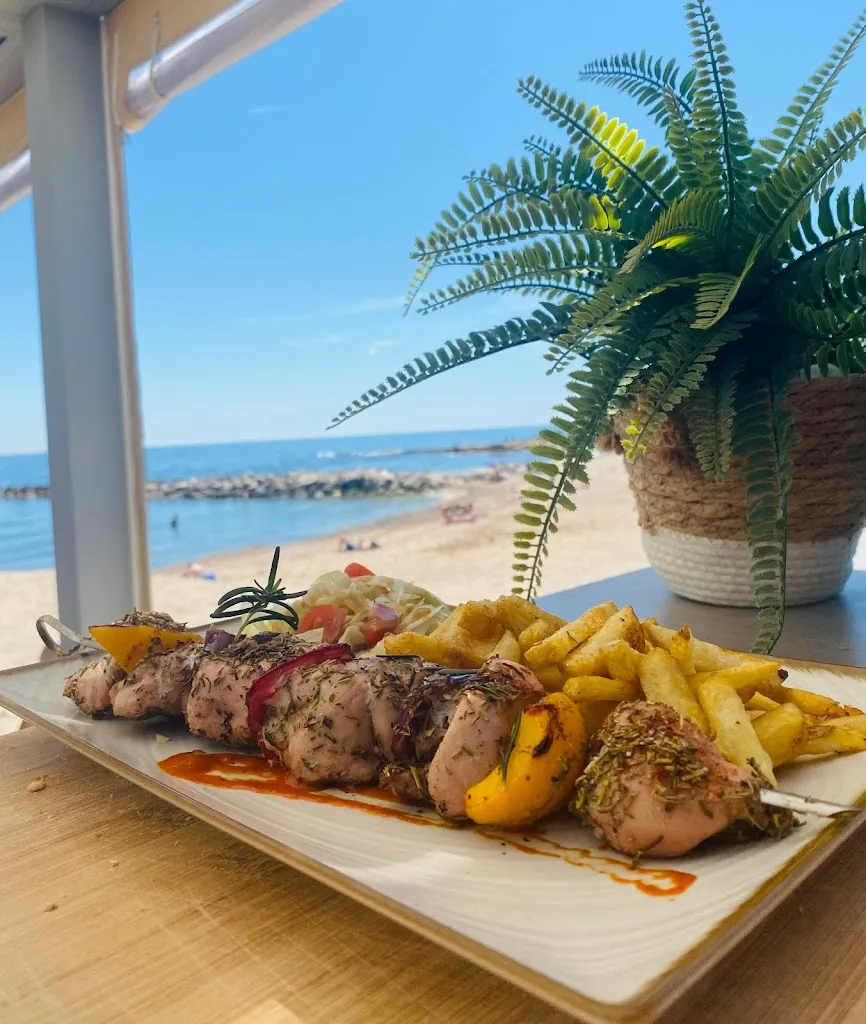 Victy Beach_Sausset-les-Pins_slider_image_3