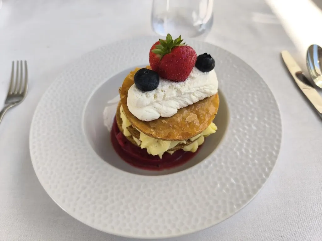 Oriane G_Les Girelles_Sausset-les-Pins_review