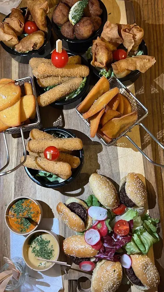 Restaurant Le Barav_Sausset-les-Pins_slider_image_2