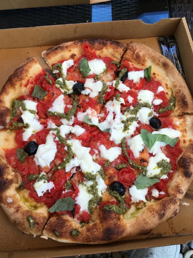 Ant1 Lsg_Le Gusto pizza_Sausset-les-Pins_review