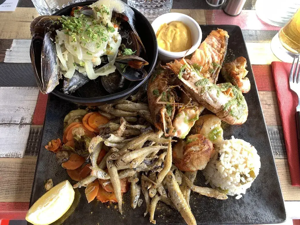 Ian Gatting_Le Pirate_Sausset-les-Pins_review