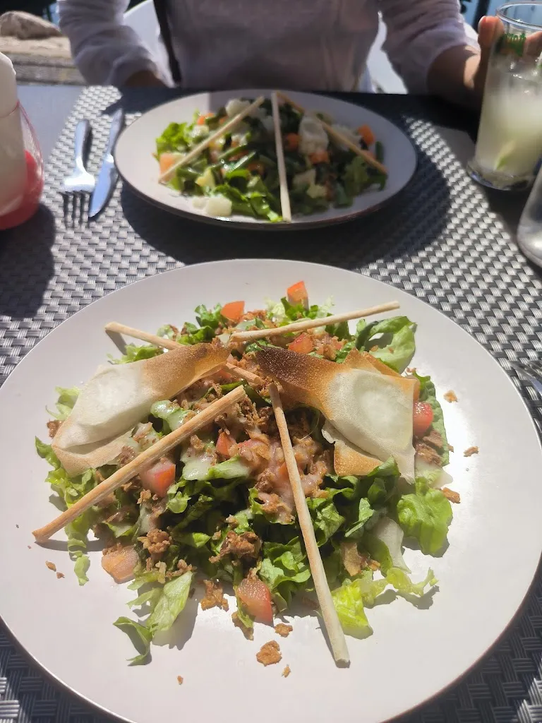 Sabrina YSL_Le Petit Marin_Sausset-les-Pins_review