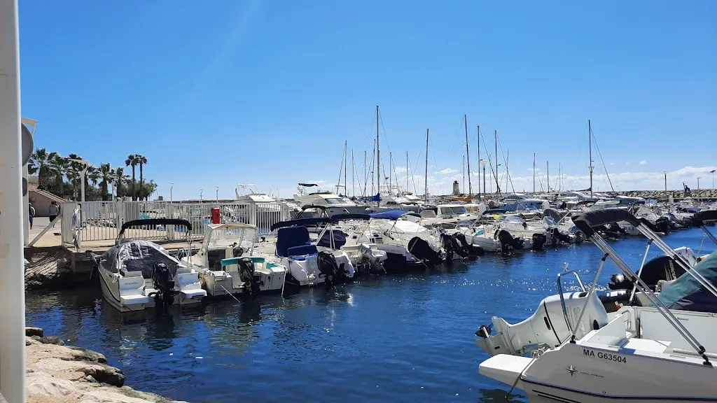 Le Petit Marin_Sausset-les-Pins_slider_image_3