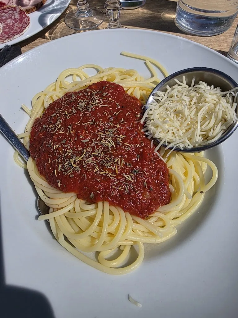 Jan Siderius_Sarl la Promenade de Justin_Sault_review