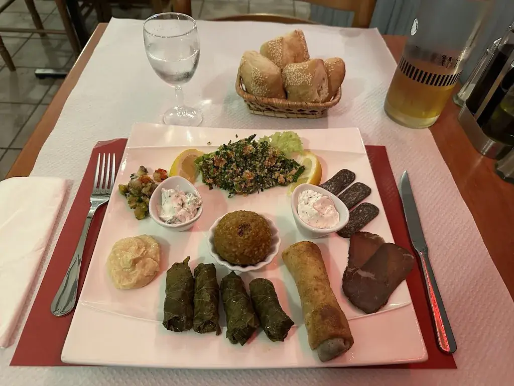 Thierry Bach_Les Sept Themes_Septèmes-les-Vallons_review