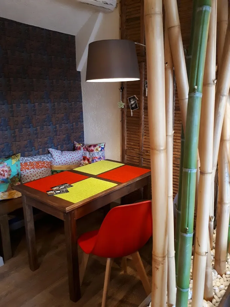 Mademoiselle Liberthé Restaurant in Sénas