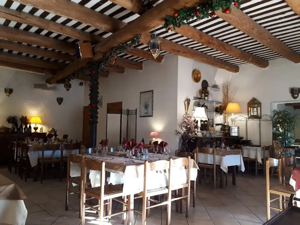 Le Regalon_Sénas_slider_image_3