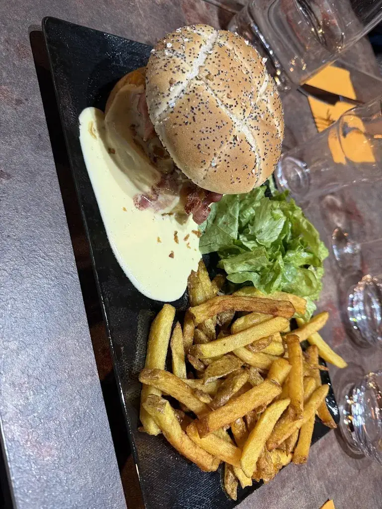 Flololuly G_Pub Brasserie Chez Lio_Sénas_recensione