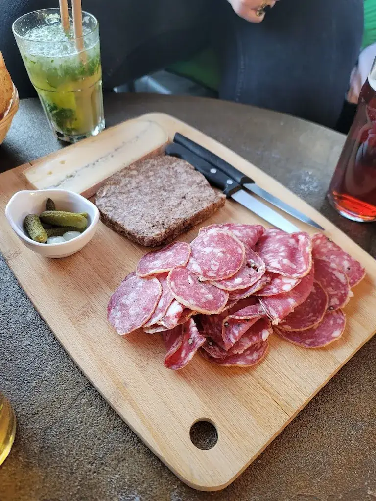 Menu_L'ABBAYE SENAS - PUB IRLANDAIS_Sénas_image_1