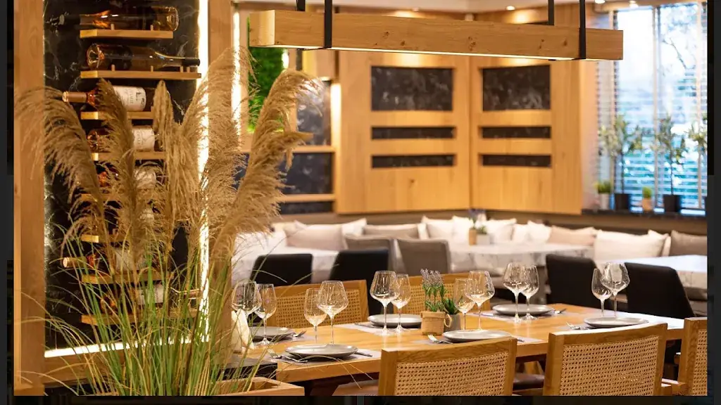 Ellinon Gefsis_Greece_slider_image_1