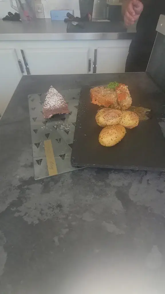 La Guitoune Dilohane_Sérignan-du-Comtat_slider_image_2