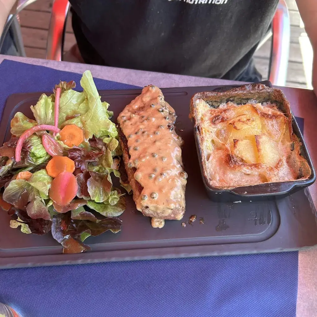 Lio Neko_Restaurant Le Chalet_Seyne_review