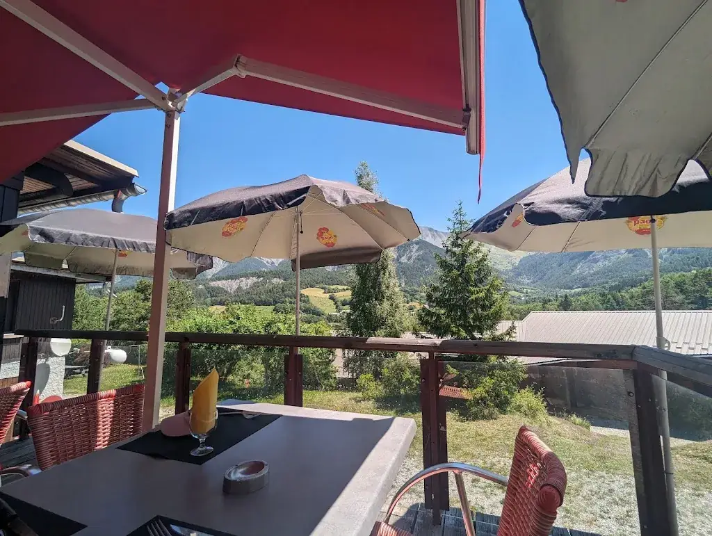 Restaurant Le Chalet_Seyne_slider_image_1
