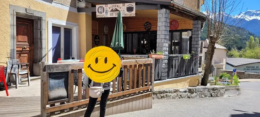 Ma'Zine village_Seyne_slider_image_1