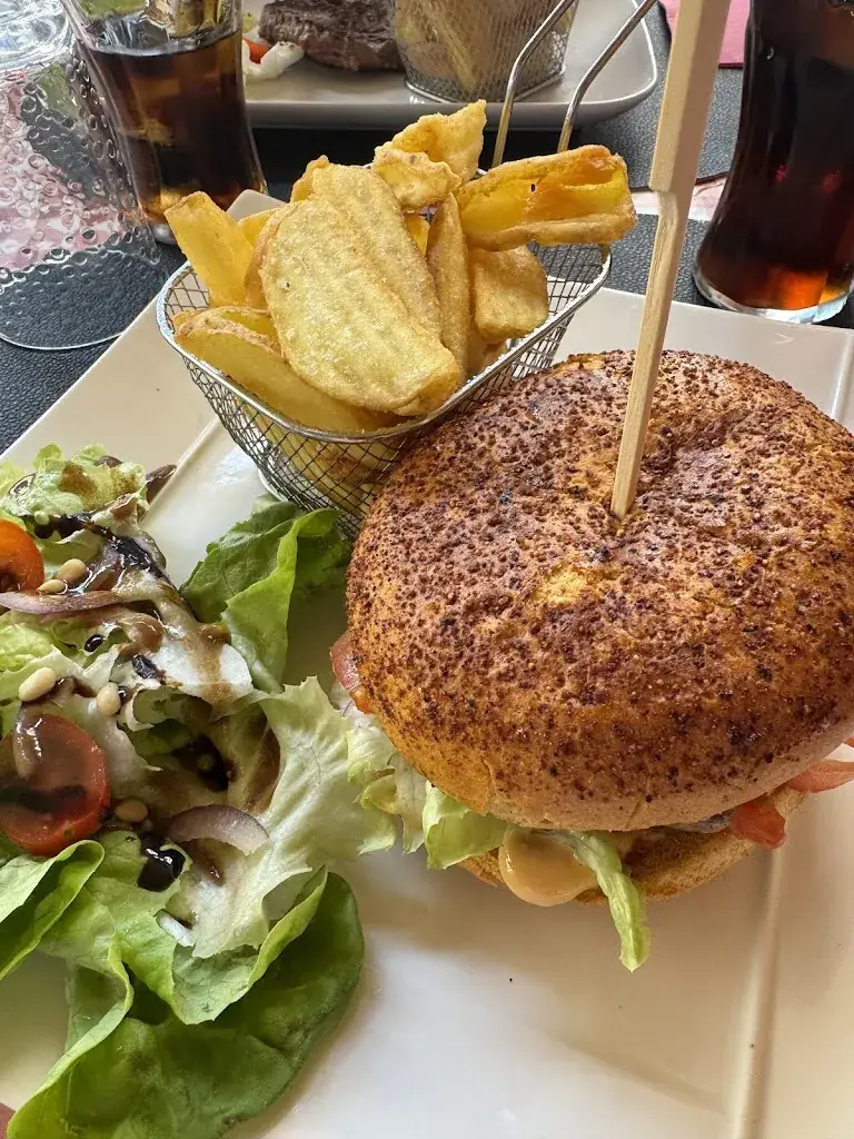 Ma'Zine village_Seyne_slider_image_3