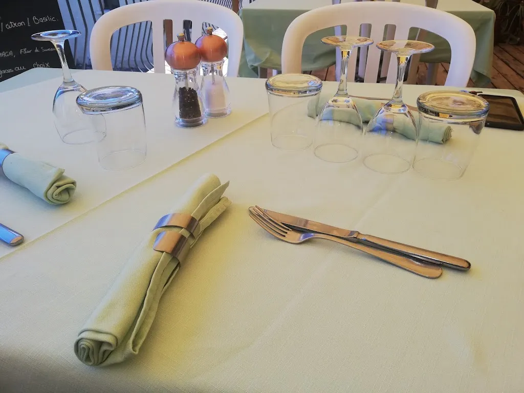 Marina Gérard_L'Insolent_Seyne_review