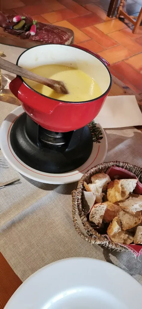 Willem de Rooij_Restaurant Les Alisiers Montclar_Montclar_review