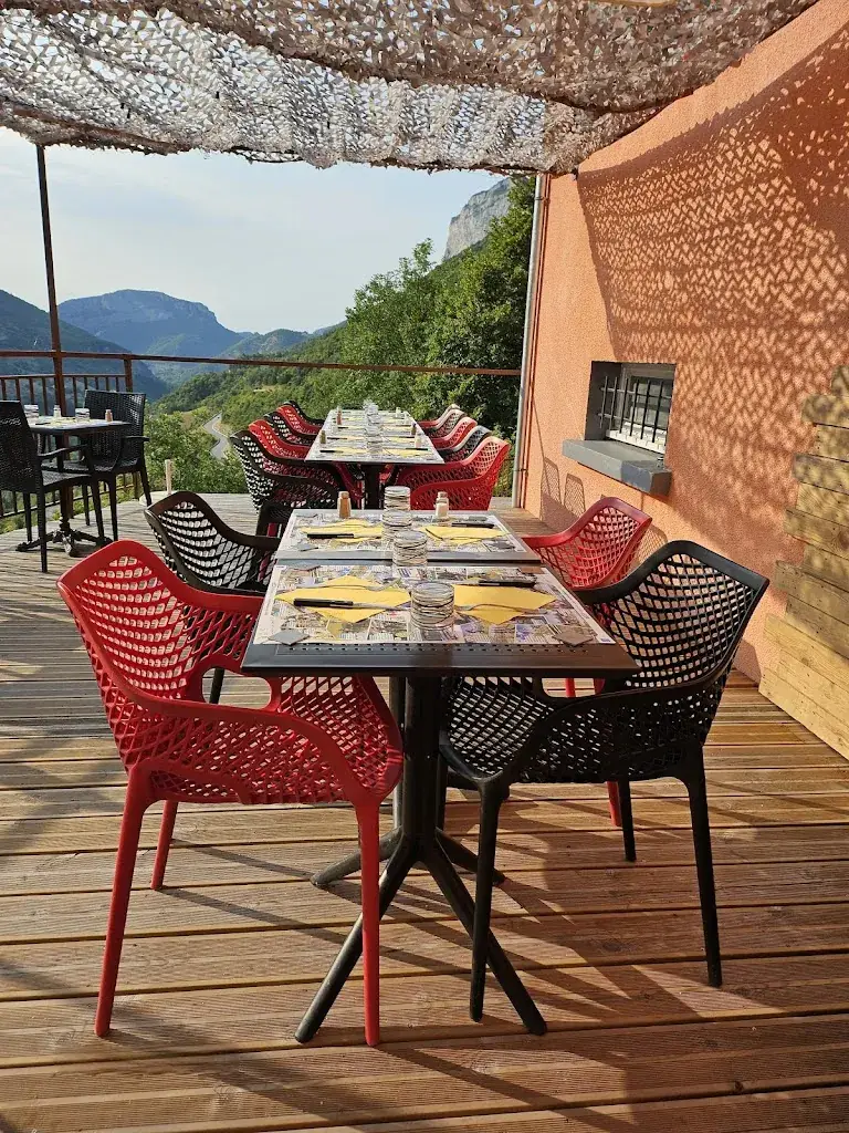 Le Refuge du Phoenix_Échevis_slider_image_3