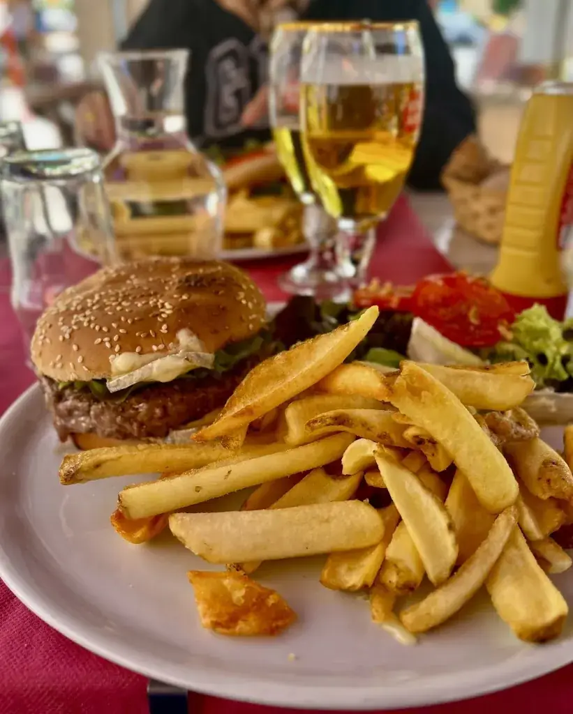 Jean Louis MIlliat_Le Forestier_Seyne_review