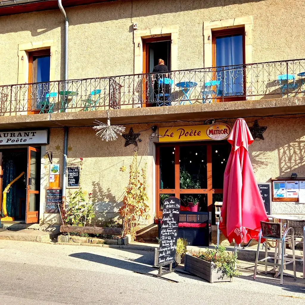 Chez Le Poète restaurant in Selonnet