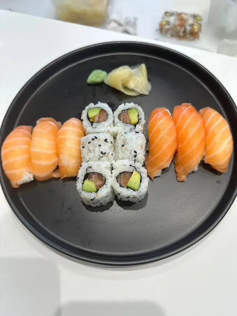 Menu_Lady Sushi Simiane-Collongue_Simiane-Collongue_image_4