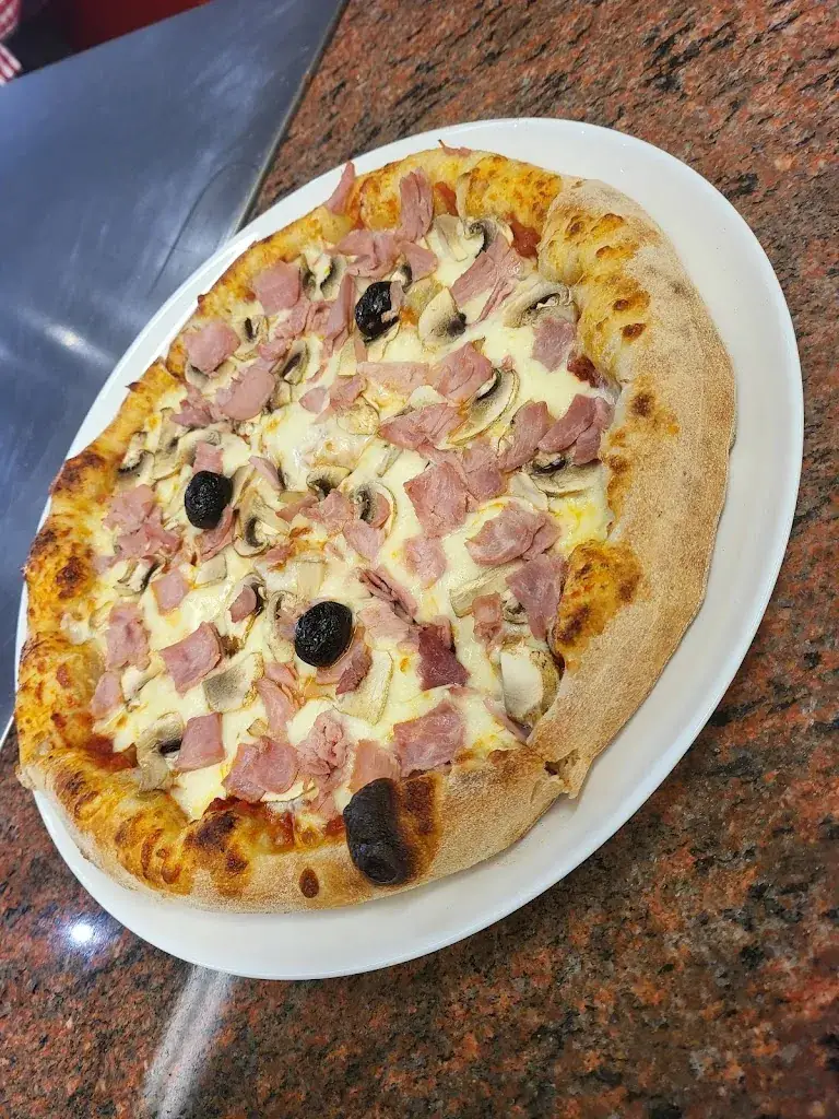 Menu_Pizzeria La Squadra_Simiane-Collongue_image_8