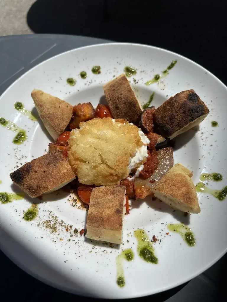 Flora Garcin_Pizzeria La Squadra_Simiane-Collongue_review