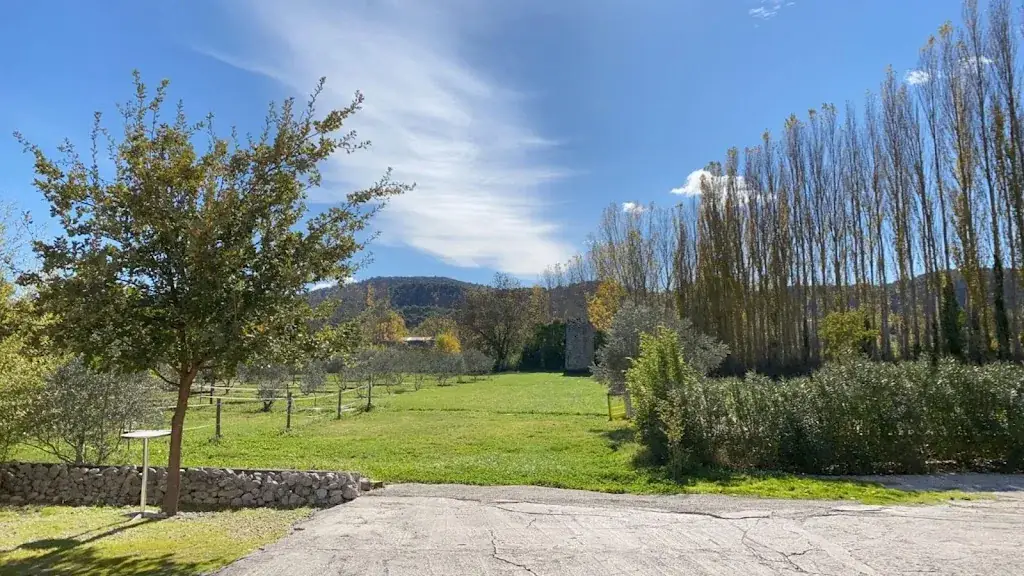 Le Moulin Du Roy Salle restaurant in Simiane-Collongue