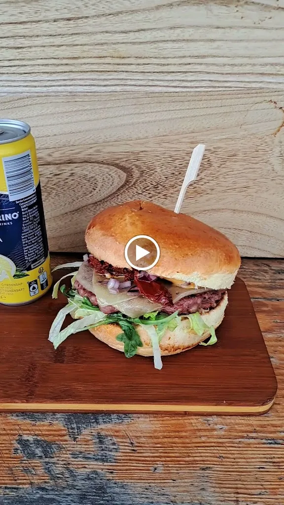 Burger Casa Fernando & co. La Puccia, le Burger à l'italienne_Simiane-Collongue_slider_image_2