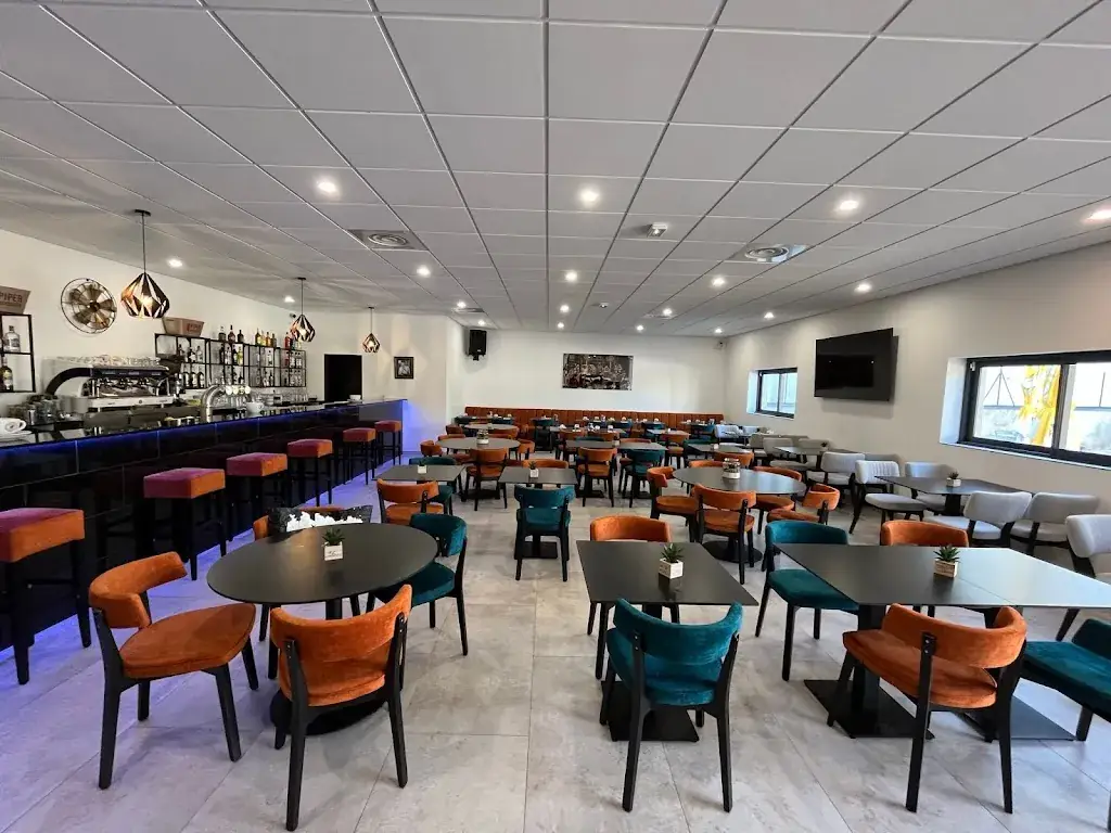 Brasserie le 343_Solliès-Pont_slider_image_1