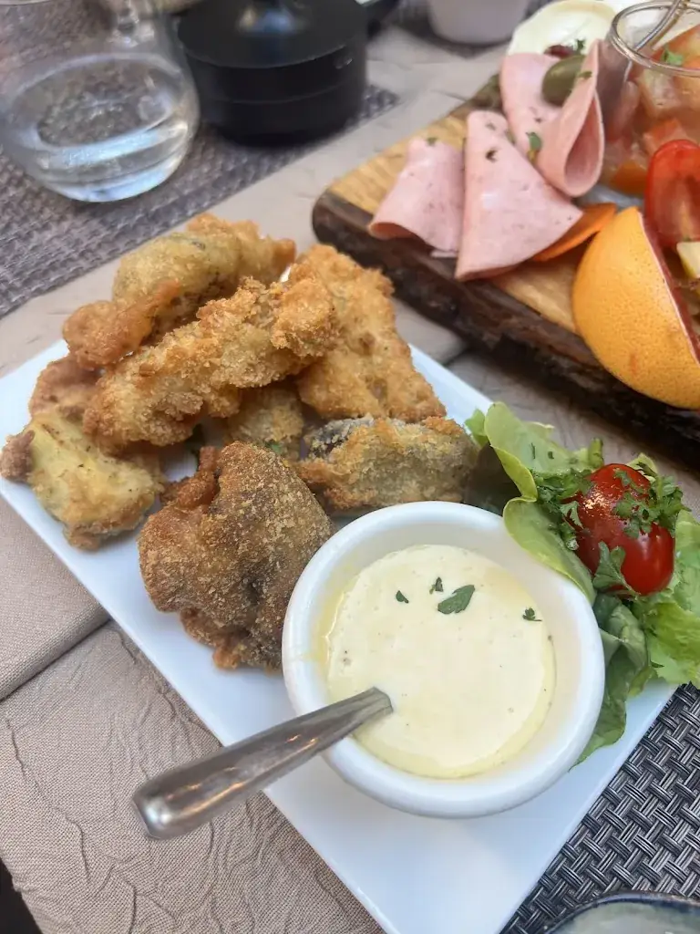 Stephanie Wei_Le bistrot de Louis_Sainte-Maxime_review