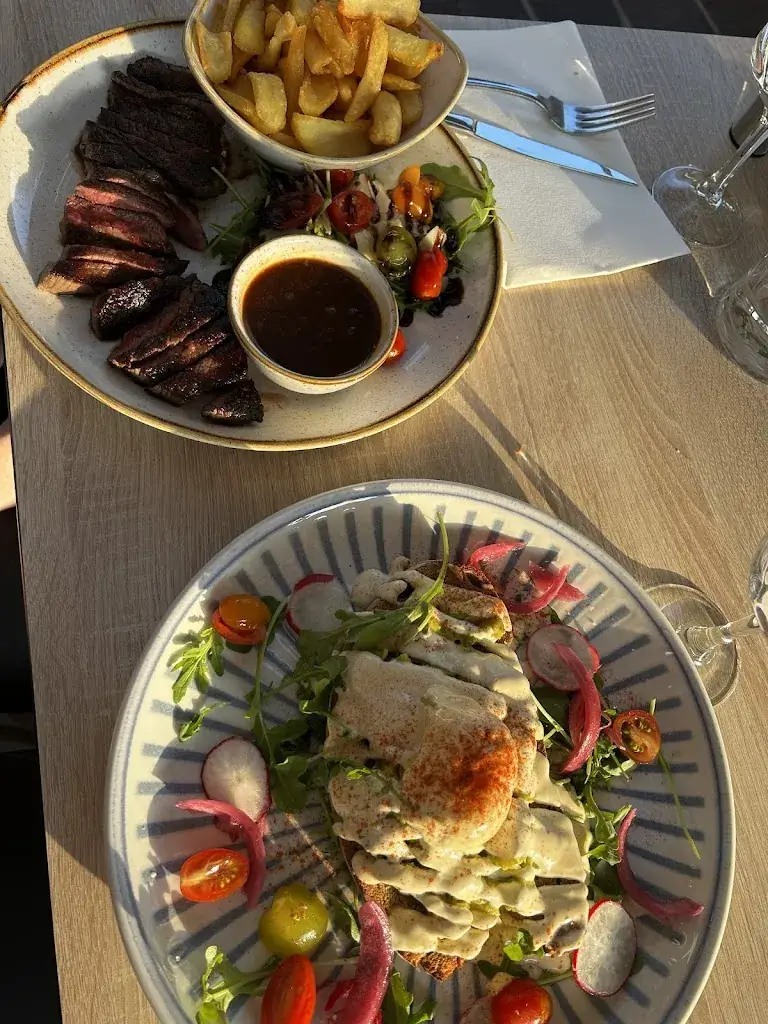 Local Guide_Le Café de France_Sainte-Maxime_review