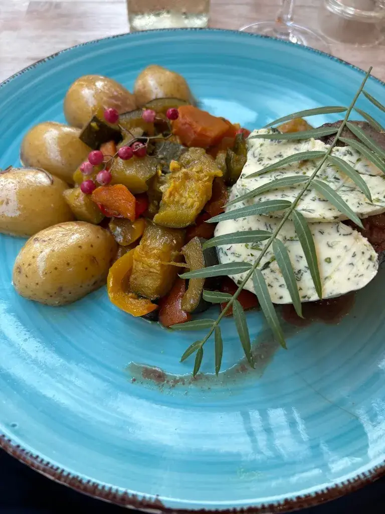 Neil Stephenson_L'Ormeau_Sainte-Maxime_review