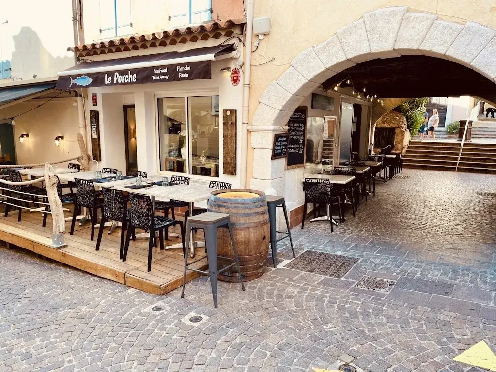 Le Porche_Sainte-Maxime_slider_image_1