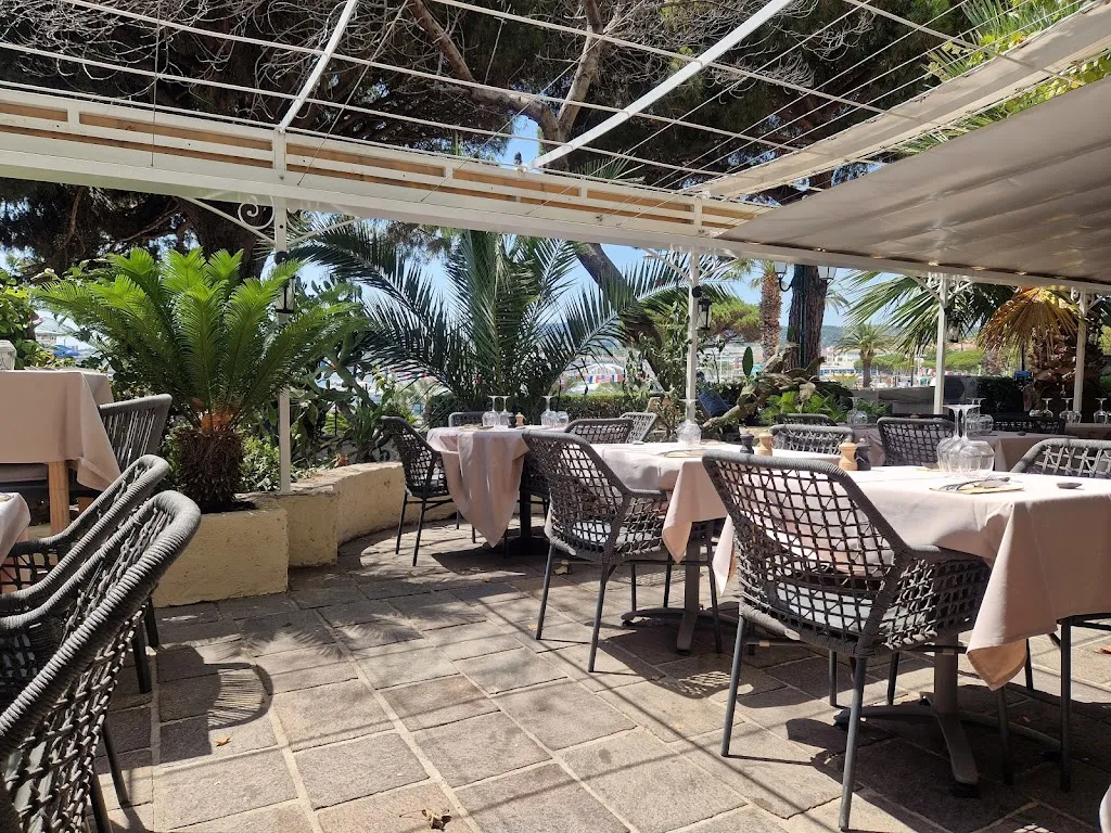 Les Palmiers Restaurant_Sainte-Maxime_slider_image_1